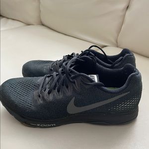 Mens sneakers